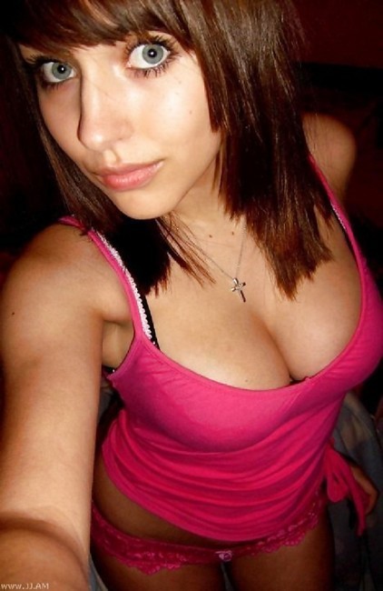 sexe doigtage et penetration en gros plan
